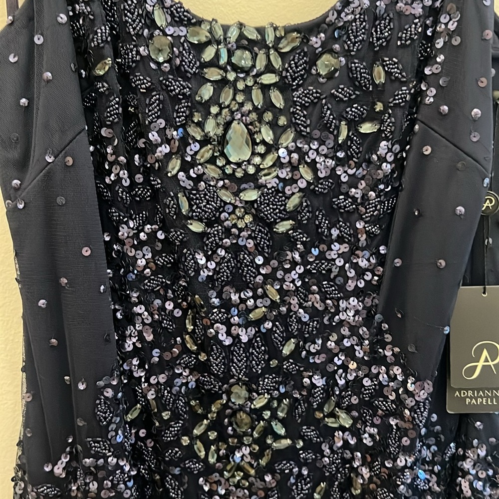 Adrianna Papell Scoop neck sequin sheath cocktail dress - Picture 9 of 14